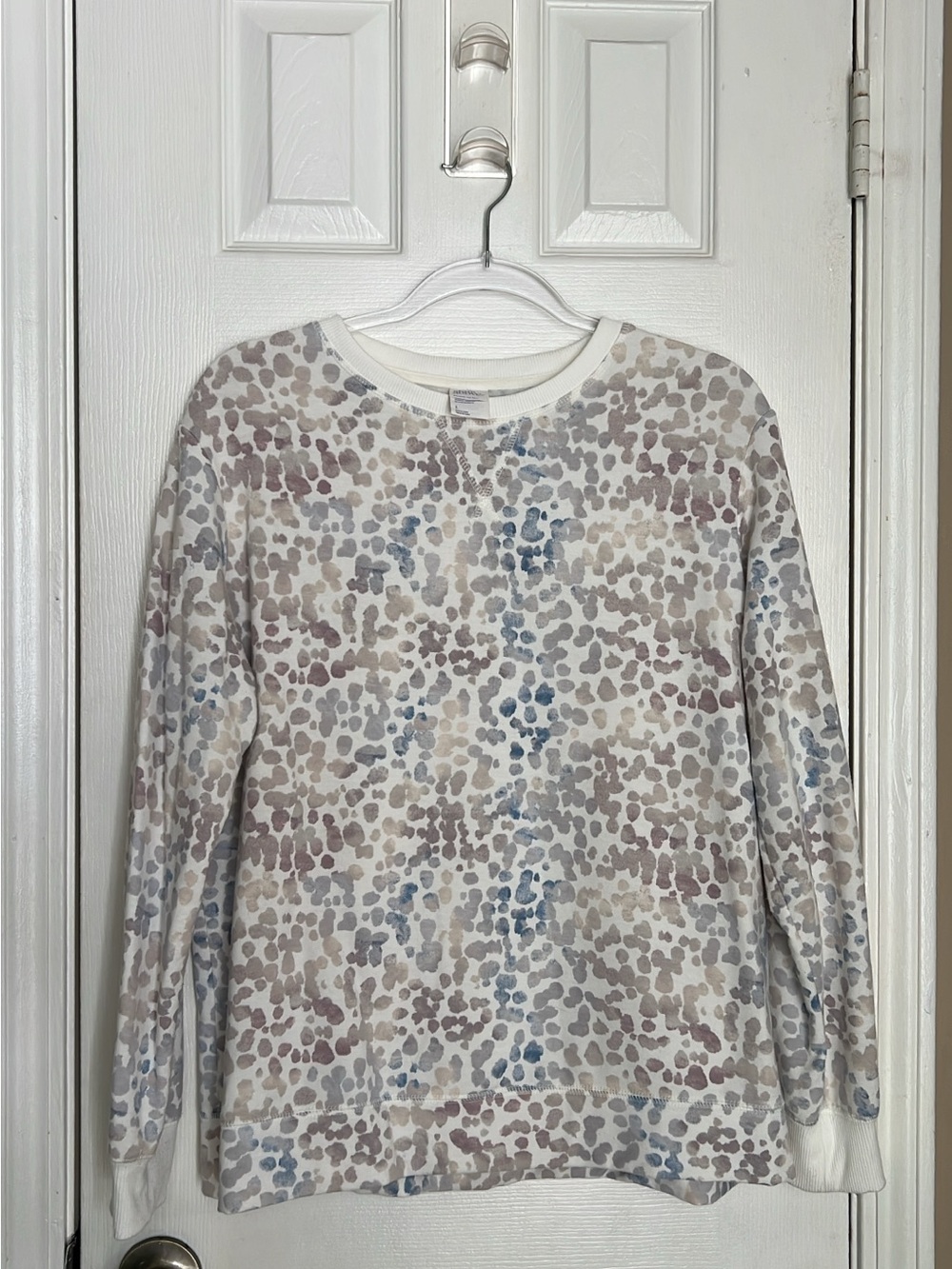 Pastel color leopard sweatshirt